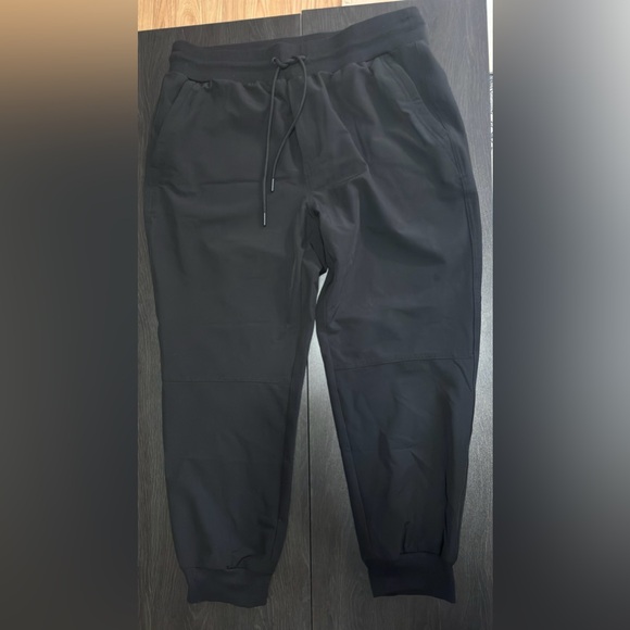 Old Navy StrechTech GoH2O joggers SZ Large - Picture 2 of 4